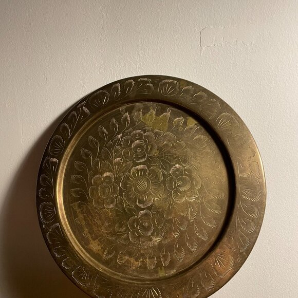 Vintage Floral hand Carved Brass Plate - Picture 4 of 9